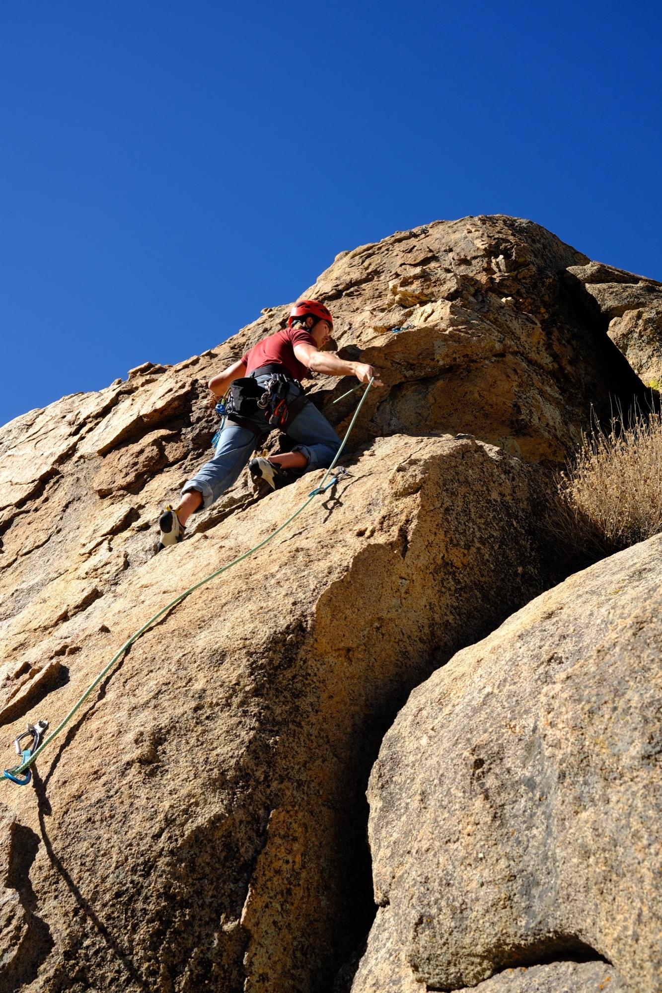 Climbing at Big Bear Lake, CA — Holcomb Valley — Winter Sport Weekend — Coyote Crag — photo 6