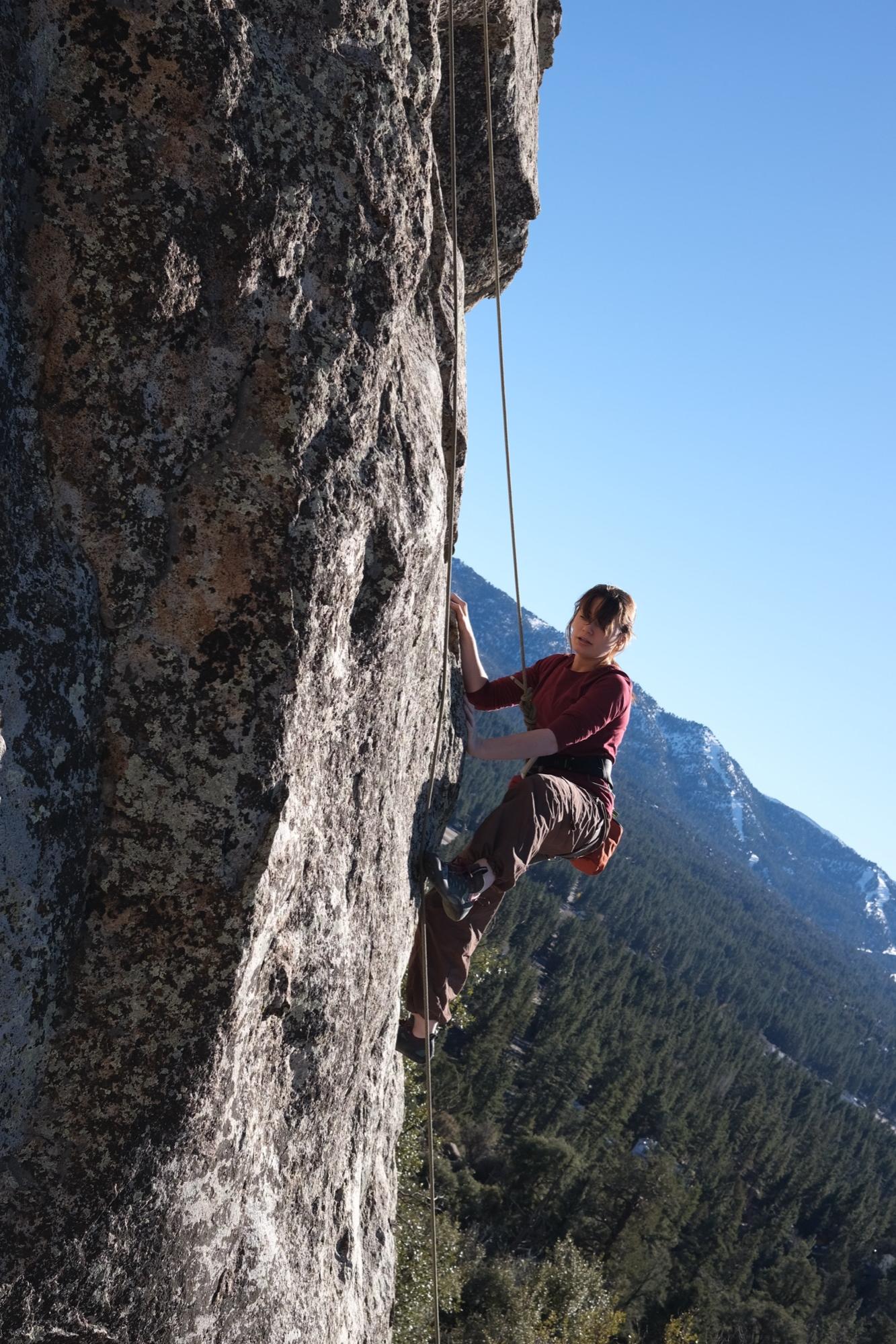 Climbing at Big Bear Lake, CA — Holcomb Valley — Winter Sport Weekend — Coyote Crag — photo 7