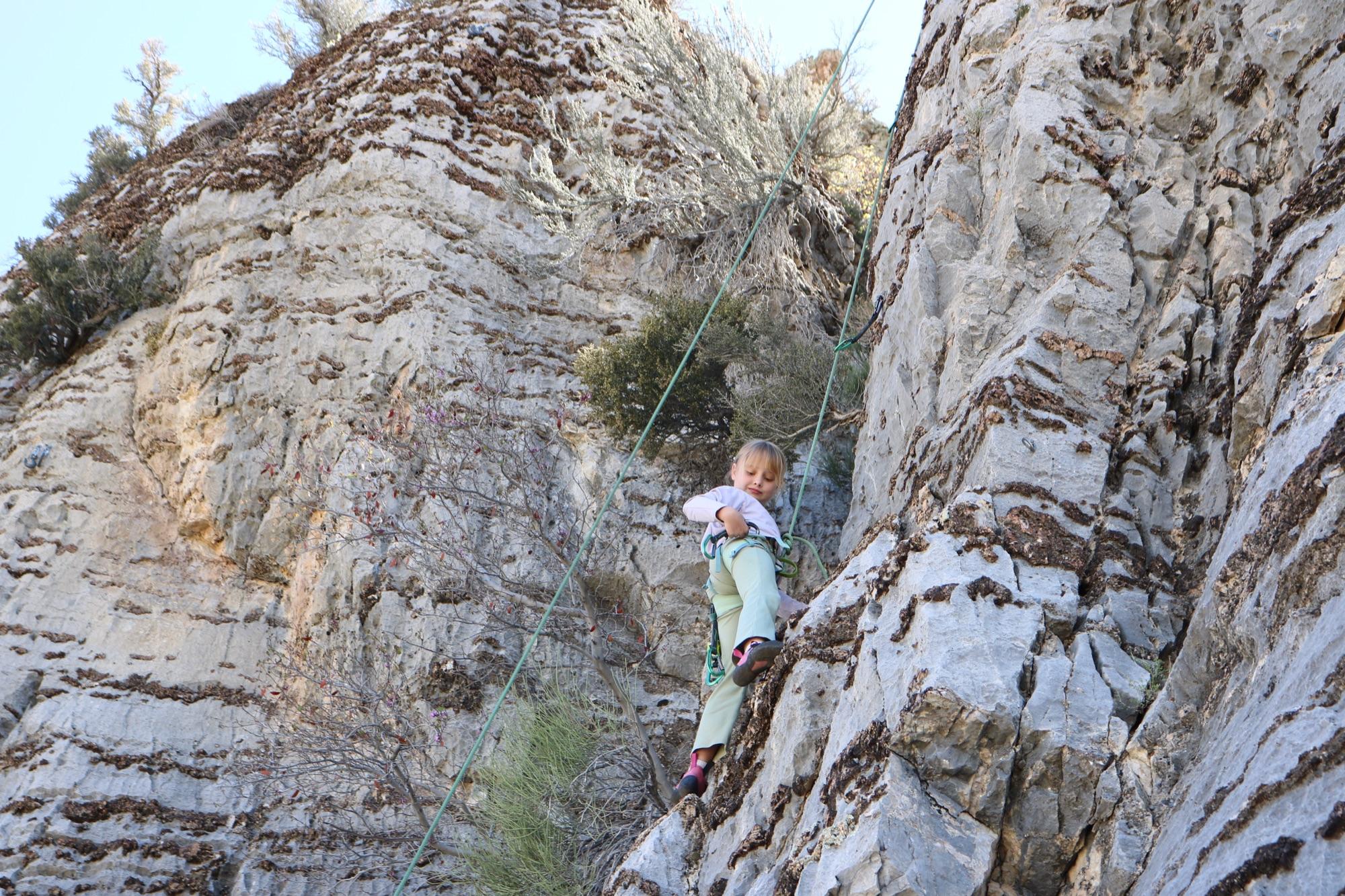 Climbing at Mt. Potosi, NV — Mt. Potosi — Spring Sport — Cuzcotopia Wall — photo 4