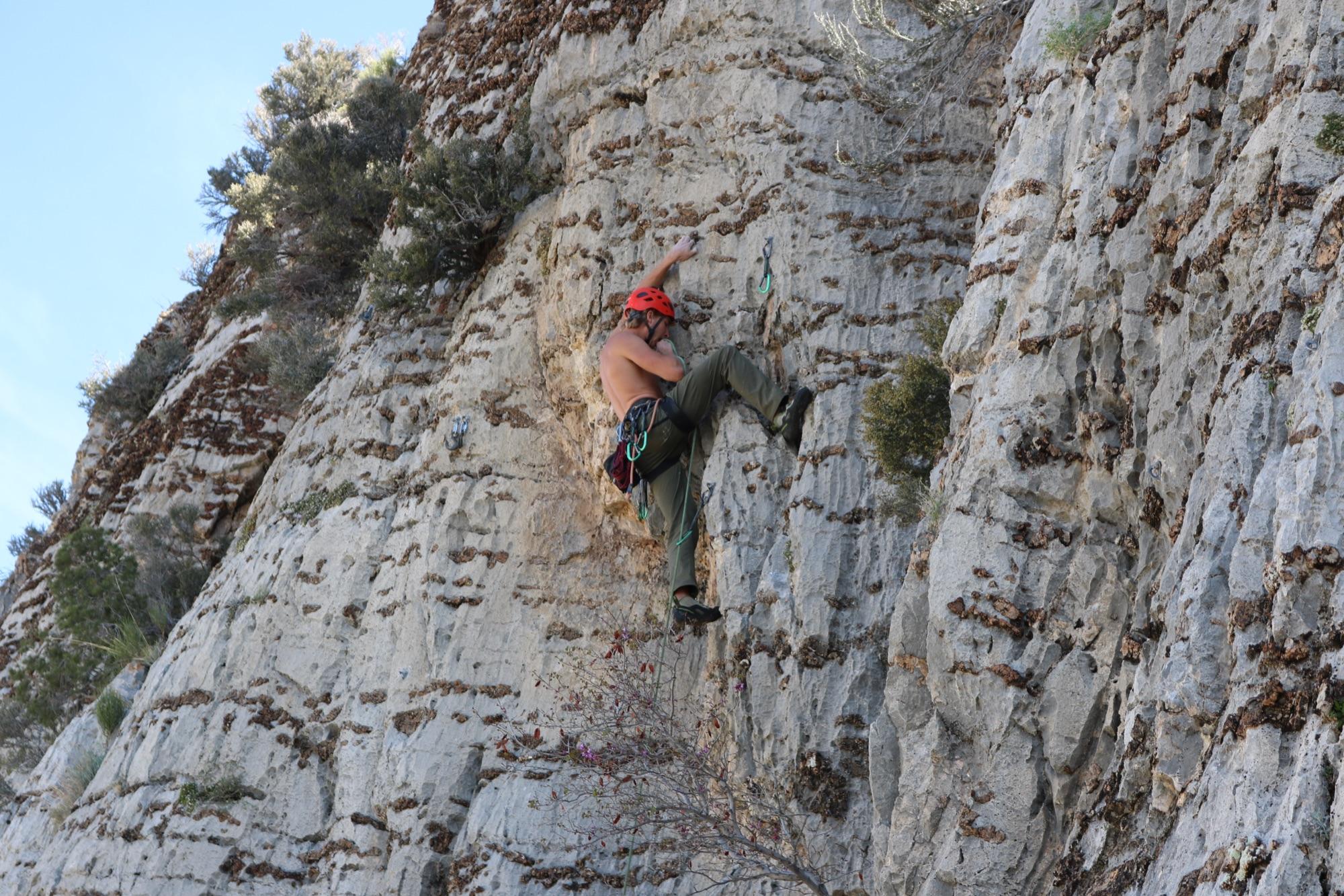Climbing at Mt. Potosi, NV — Mt. Potosi — Spring Sport — Cuzcotopia Wall — photo 8